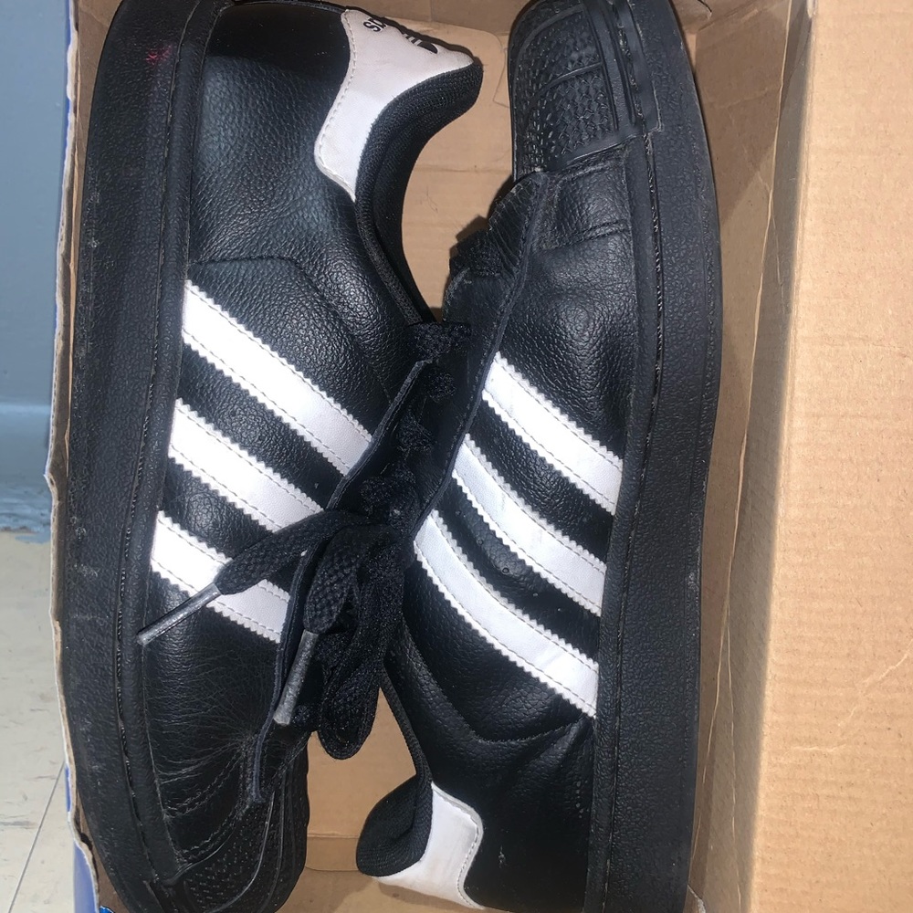 ❌SOLD❌ Adidas Superstar 2 K